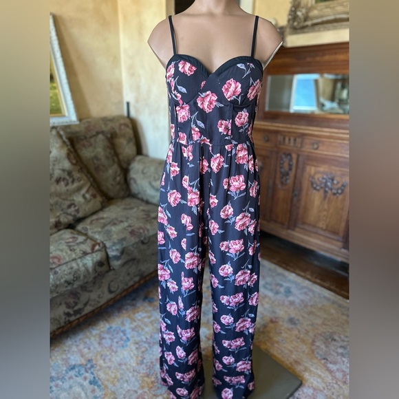 Band of Gypsies Floral Black Jumpsuit Medium - Picture 2 of 9